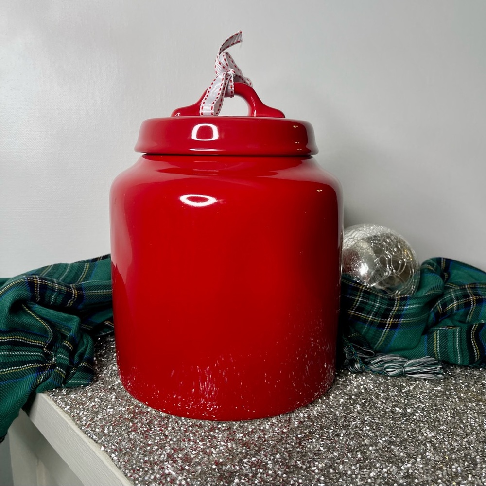 Rae Dunn Red Holiday Cookie Jar Mrs. Claus’s Kitchen Christmas Ceramic Jar New - Picture 5 of 10